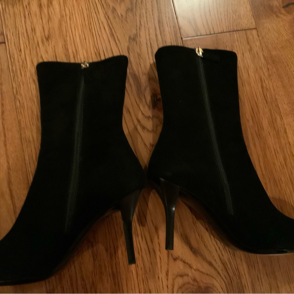 Gucci Booties - New with Box - Size 38.5 - Black Suede - Picture 4 of 15